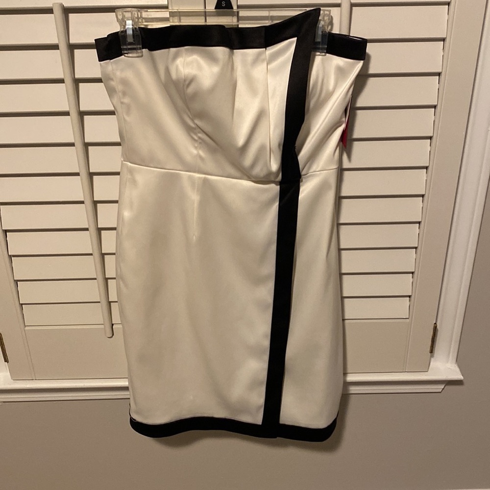 NWT Vince Camuto cocktail dress